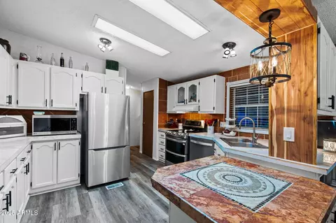 466 N Rennick Dr, Apache Junction, AZ 85120 photo 4