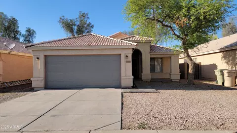 6784 W Gardenia Ave, Glendale, AZ 85303