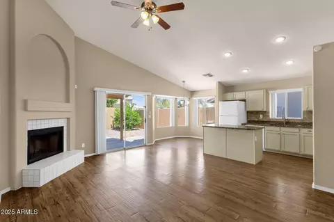 4434 E Thistle Landing Dr, Phoenix, AZ 85044 photo 14