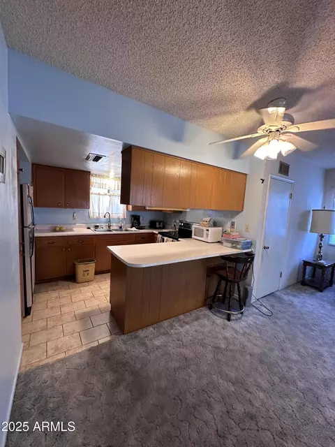 3749 E Laurel Ln, Phoenix, AZ 85028 photo 3