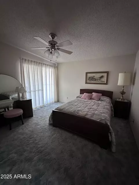 3749 E Laurel Ln, Phoenix, AZ 85028 photo 5