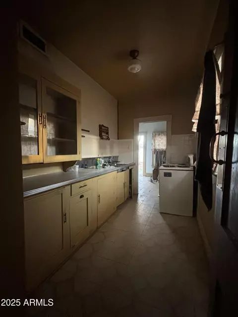 1323 E Moreland St, Phoenix, AZ 85006 photo 7