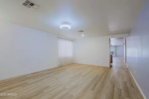 1125 E Milada Dr, Phoenix, AZ 85042 photo 5