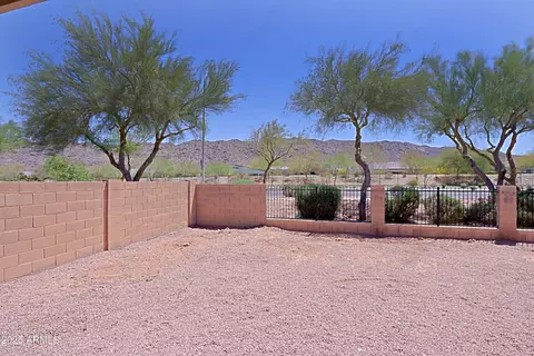 1125 E Milada Dr, Phoenix, AZ 85042 photo 13