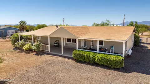 551 E Camino De Luna --, Huachuca City, AZ 85616