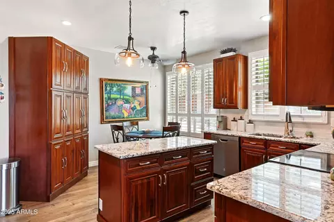 Kitchen - 601 E Phoenix St, Payson, AZ 85541 photo 1 of 3