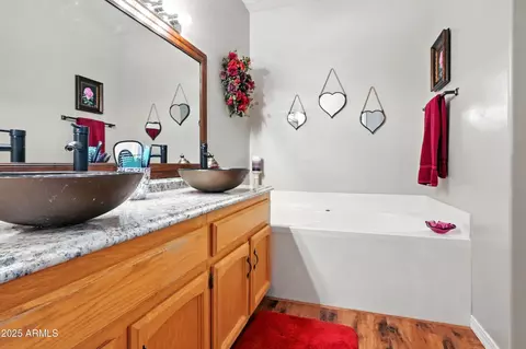 Bath - 601 E Phoenix St, Payson, AZ 85541 photo 4 of 5