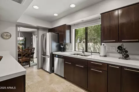 Kitchen - 7714 N 17th Pl, Phoenix, AZ 85020 photo 4 of 4