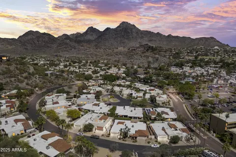 View/Area - 7714 N 17th Pl, Phoenix, AZ 85020 photo 1 of 1