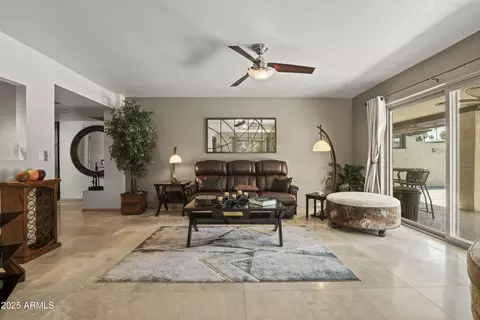 Living - 7714 N 17th Pl, Phoenix, AZ 85020 photo 2 of 2