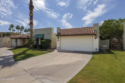 Exterior - 7714 N 17th Pl, Phoenix, AZ 85020 photo 2 of 8