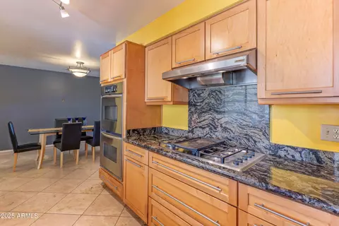 323 E Griswold Rd, Phoenix, AZ 85020 photo 8