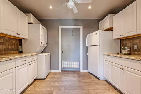 323 E Griswold Rd, Phoenix, AZ 85020 photo 18