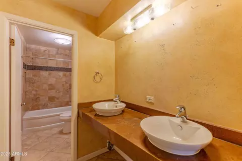 323 E Griswold Rd, Phoenix, AZ 85020 photo 13