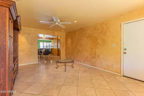 323 E Griswold Rd, Phoenix, AZ 85020 photo 6