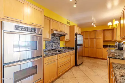 323 E Griswold Rd, Phoenix, AZ 85020 photo 10