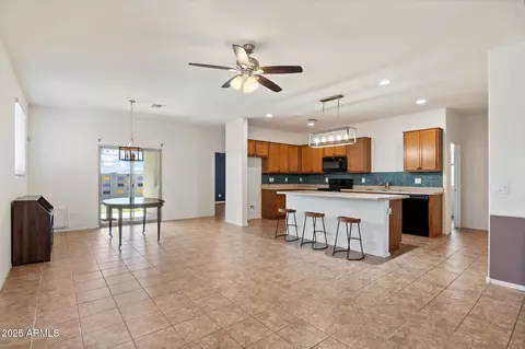1601 S 215th Dr, Buckeye, AZ 85326 photo 9