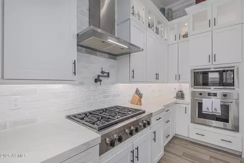 Kitchen - 8127 E June St, Mesa, AZ 85207 photo 6 of 6
