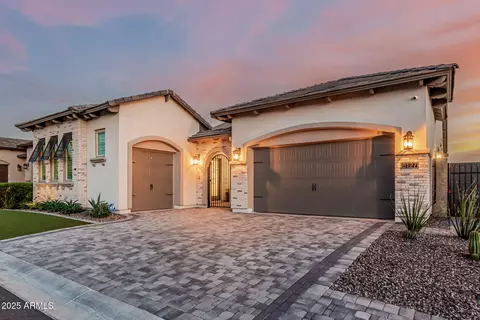 Exterior - 8127 E June St, Mesa, AZ 85207 photo 7 of 34