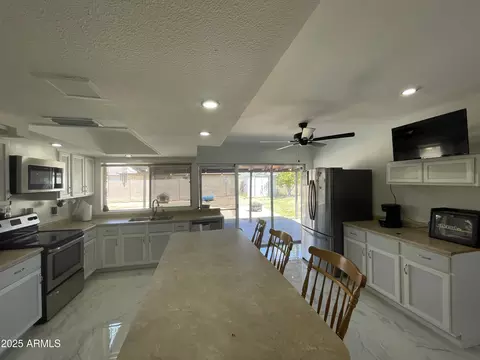 3738 W Danbury Dr, Glendale, AZ 85308