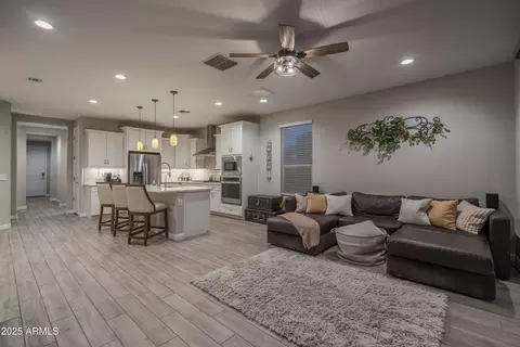 2339 E Questa Dr, Phoenix, AZ 85024 photo 6
