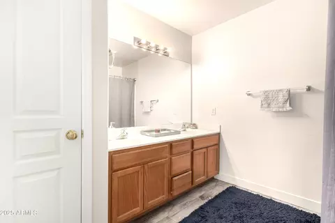 Bath - 4925 S 5th Ave, Phoenix, AZ 85041 photo 2 of 3