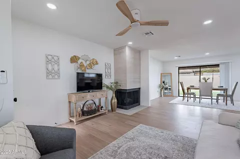7715 N 13th St, Phoenix, AZ 85020 photo 4