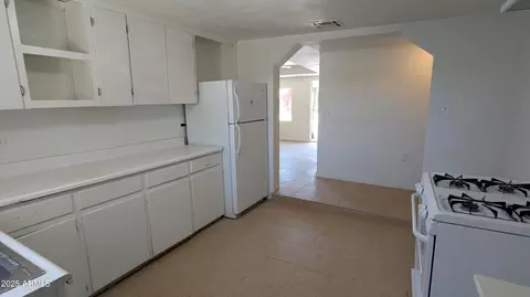 437 W Henry St, Willcox, AZ 85643 photo 9