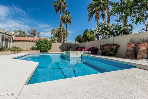 921 N Oxford Ln, Chandler, AZ 85225