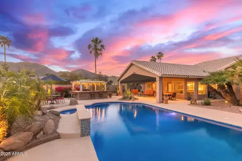 Exterior - 3733 E Kachina Dr, Phoenix, AZ 85044 photo 9 of 11