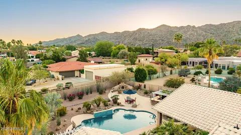 View/Area - 3733 E Kachina Dr, Phoenix, AZ 85044 photo 5 of 9