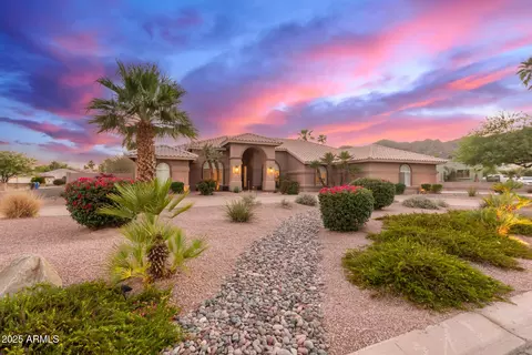 Exterior - 3733 E Kachina Dr, Phoenix, AZ 85044 photo 2 of 11