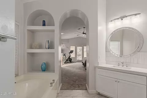 Bath - 3733 E Kachina Dr, Phoenix, AZ 85044 photo 4 of 8
