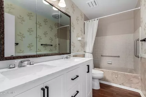 Bath - 4725 E Florian Cir, Mesa, AZ 85206 photo 2 of 2