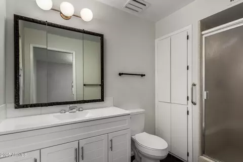 Bath - 4725 E Florian Cir, Mesa, AZ 85206 photo 1 of 2