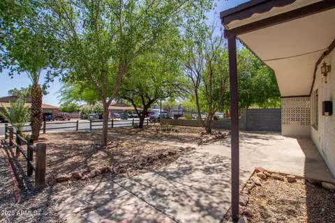 Exterior - 2936 E Beck Ln, Phoenix, AZ 85032 photo 5 of 12
