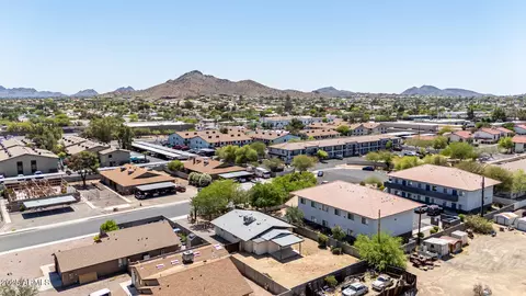 View/Area - 2936 E Beck Ln, Phoenix, AZ 85032 photo 12 of 13