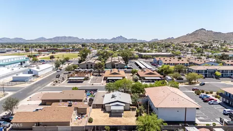 View/Area - 2936 E Beck Ln, Phoenix, AZ 85032 photo 11 of 13