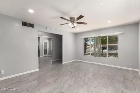 Living - 2936 E Beck Ln, Phoenix, AZ 85032 photo 2 of 3