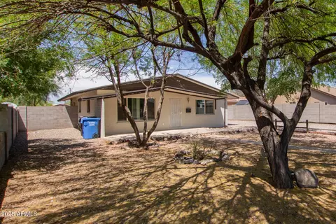 Exterior - 2936 E Beck Ln, Phoenix, AZ 85032 photo 3 of 12