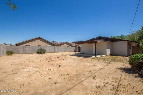 Exterior - 2936 E Beck Ln, Phoenix, AZ 85032 photo 11 of 12
