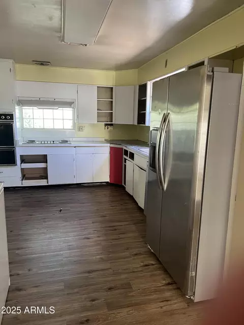 566 E Carico St, Globe, AZ 85501 photo 9