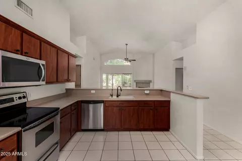 Kitchen - 4544 E Campo Bello Dr, Phoenix, AZ 85032 photo 2 of 2