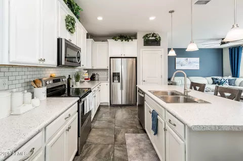 Kitchen - 1151 S Avoca --, Mesa, AZ 85208 photo 4 of 4
