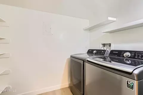 7970 E Camelback Rd #110, Scottsdale, AZ 85251