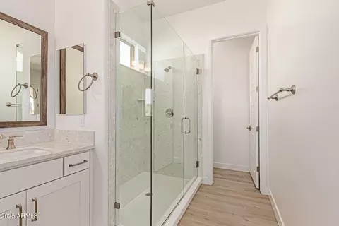 Bath - 5756 E Star Valley St, Mesa, AZ 85215 photo 2 of 4