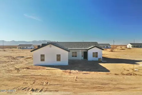 25852 W White Feather Ln, Wittmann, AZ 85361