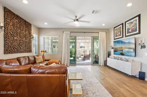 Living - 3163 E Austin Dr, Gilbert, AZ 85296 photo 4 of 5