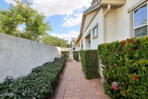 Exterior - 3163 E Austin Dr, Gilbert, AZ 85296 photo 2 of 4