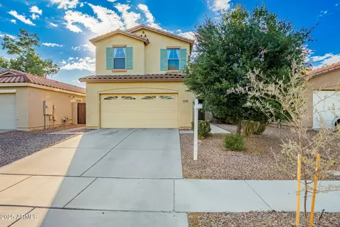 Exterior - 4038 E Wagon Cir, Gilbert, AZ 85297 photo 2 of 12
